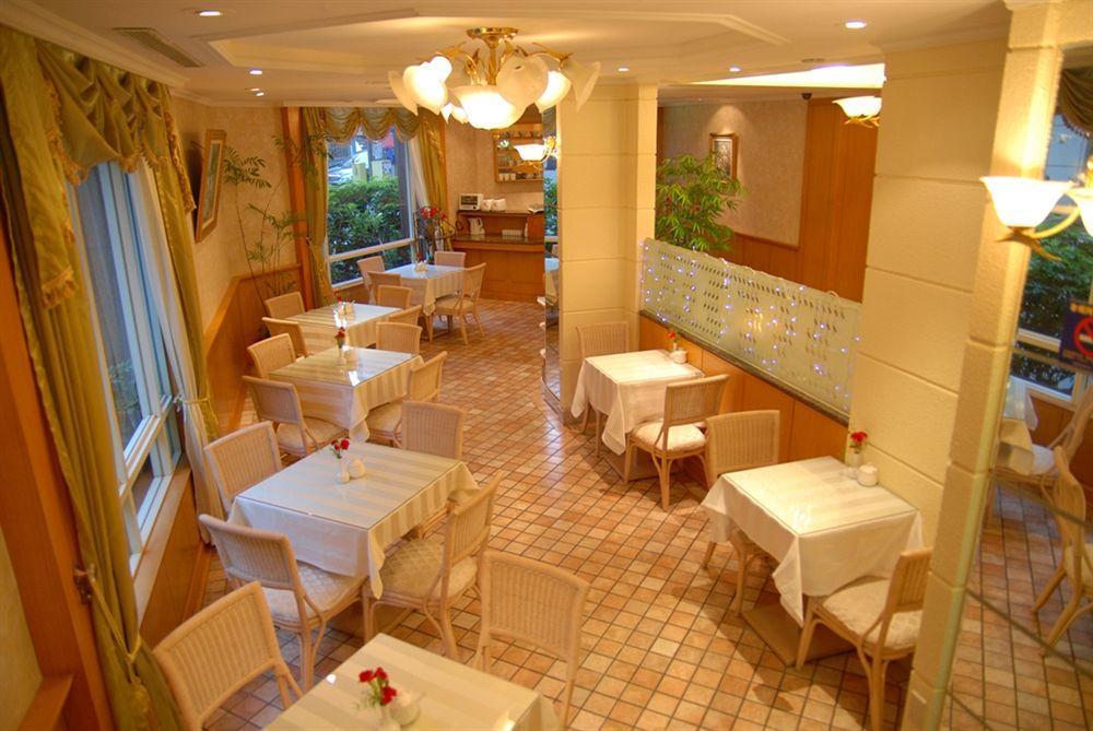 Hara Zuru Hotel Taoyuan Buitenkant foto