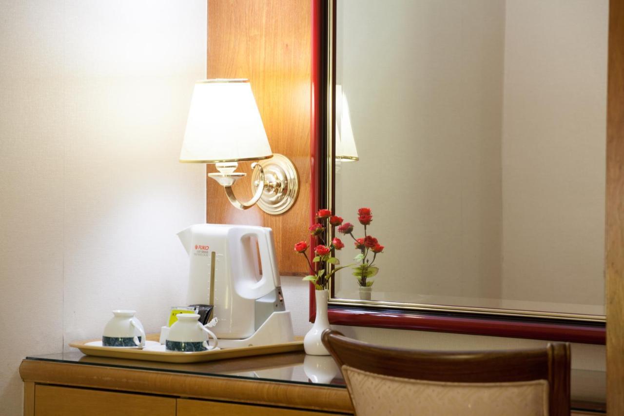 Hara Zuru Hotel Taoyuan Buitenkant foto
