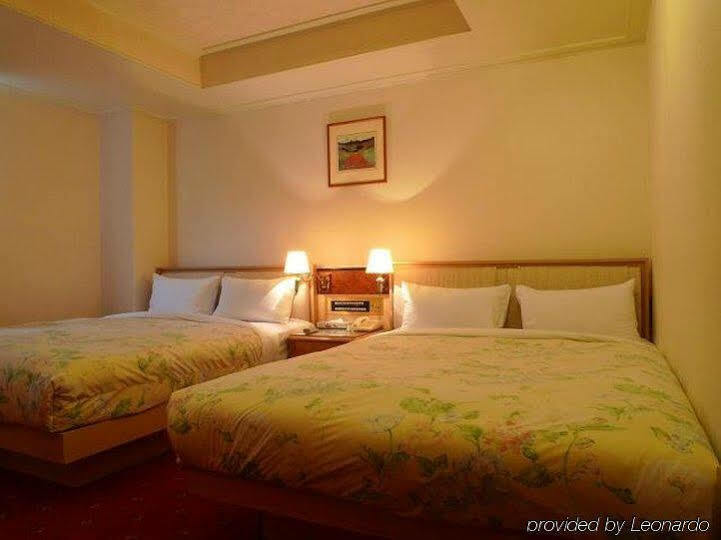 Hara Zuru Hotel Taoyuan Buitenkant foto